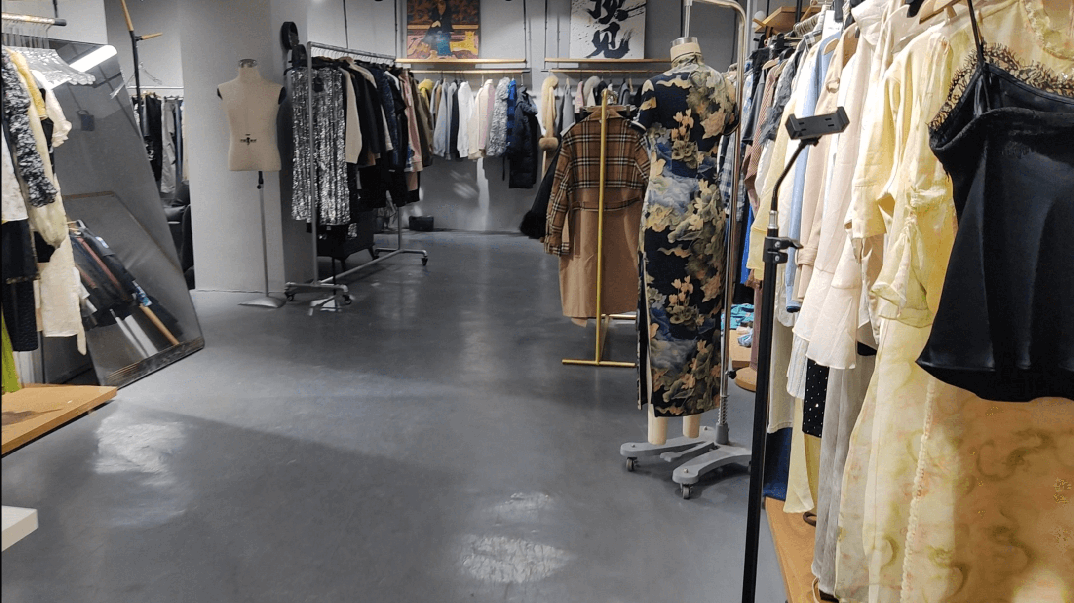 Factory Tour 2 - Showroom